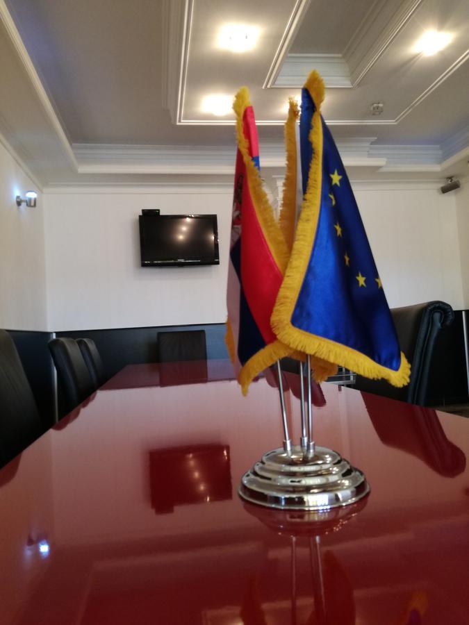 Готель Tri Sesira Ljubovija Екстер'єр фото